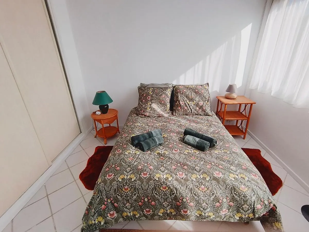 Exceptionnel T2 A Quelques Pas De La Mer Et Du Port D'Hyeres Lesclesdenicole Apartment  Hyeres